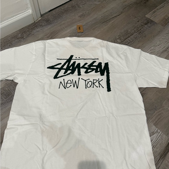 New stussy T shirt - Picture 4 of 4